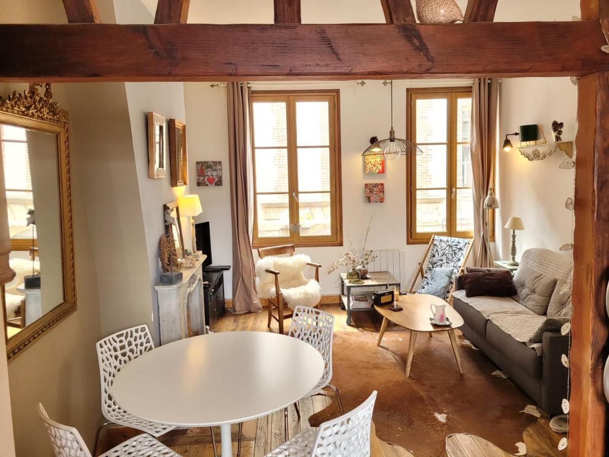 Ferienwohnung Le Valentin - Parking Prive - Coeur Historique Honfleur Exterior foto