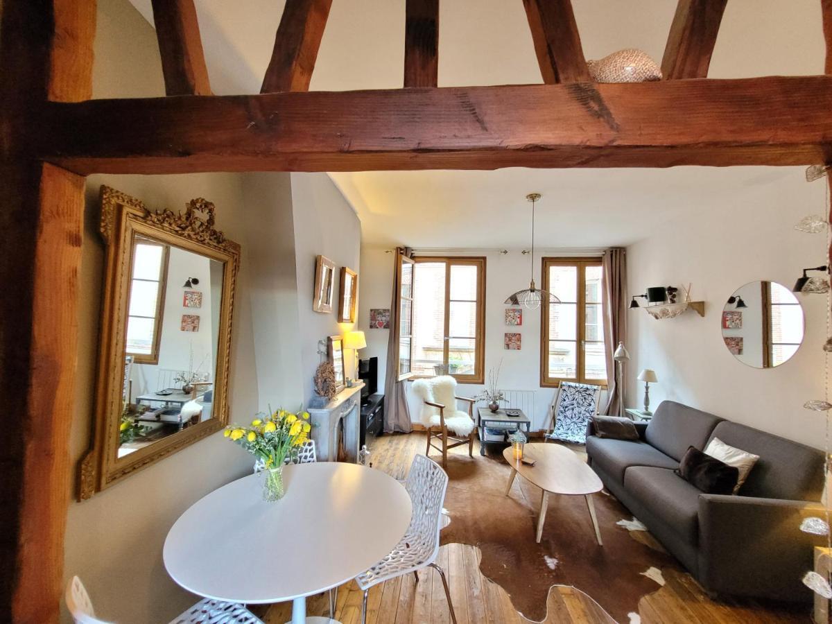 Ferienwohnung Le Valentin - Parking Prive - Coeur Historique Honfleur Exterior foto